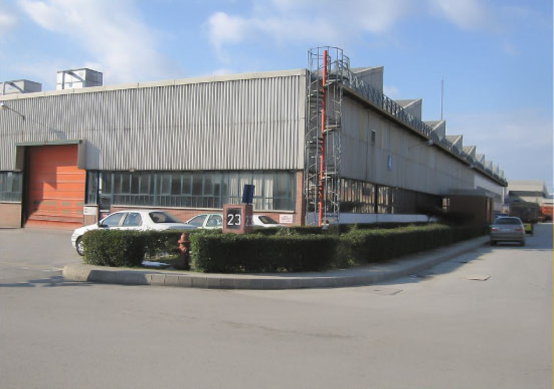 Tofaş fabrikası üretim holleri
